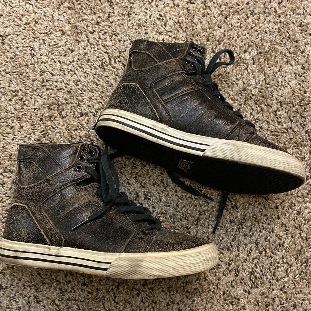 Supra Cracked Leather Sneakers
